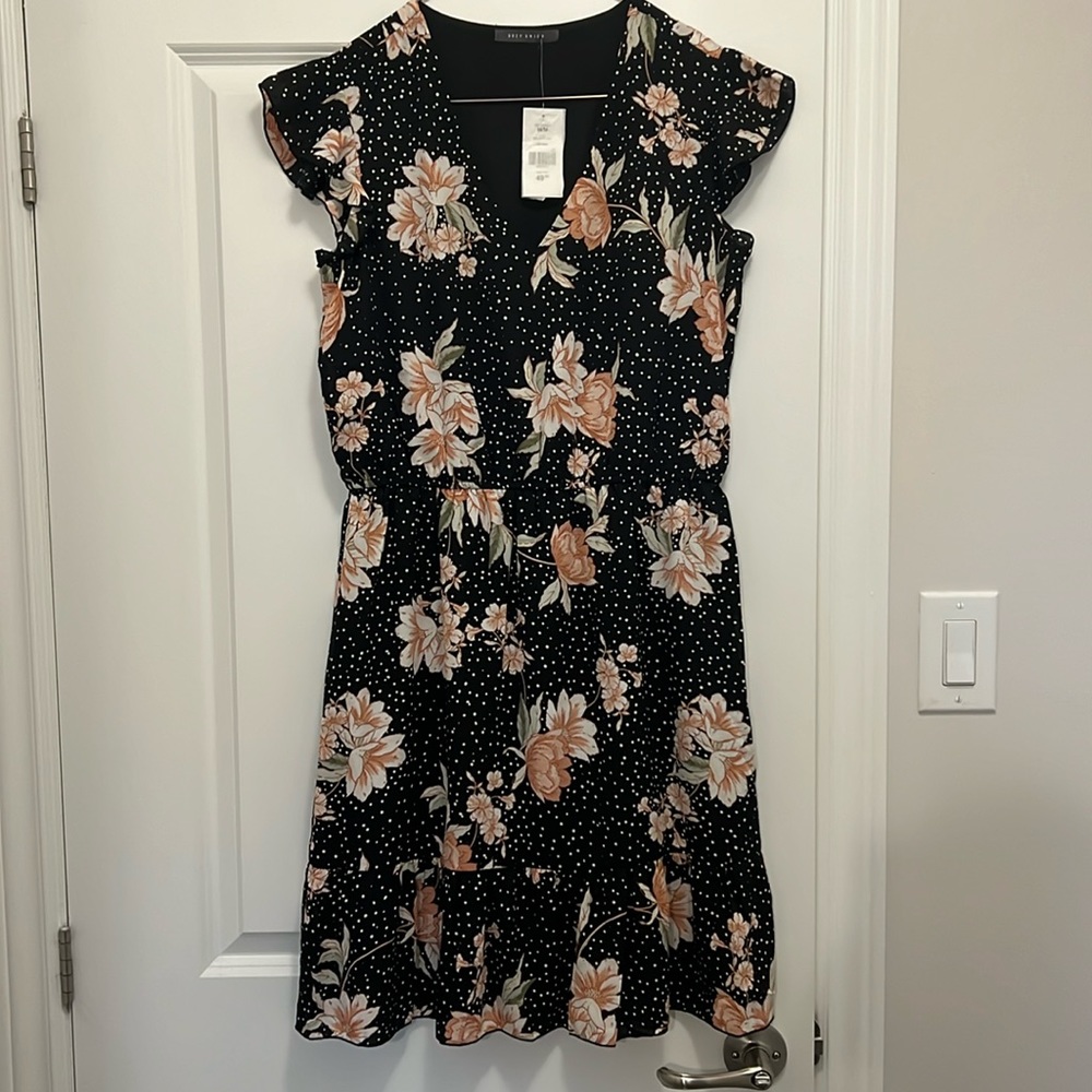 Suzy Shier size M Dress